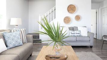 Smart TV, lettore DVD, libri