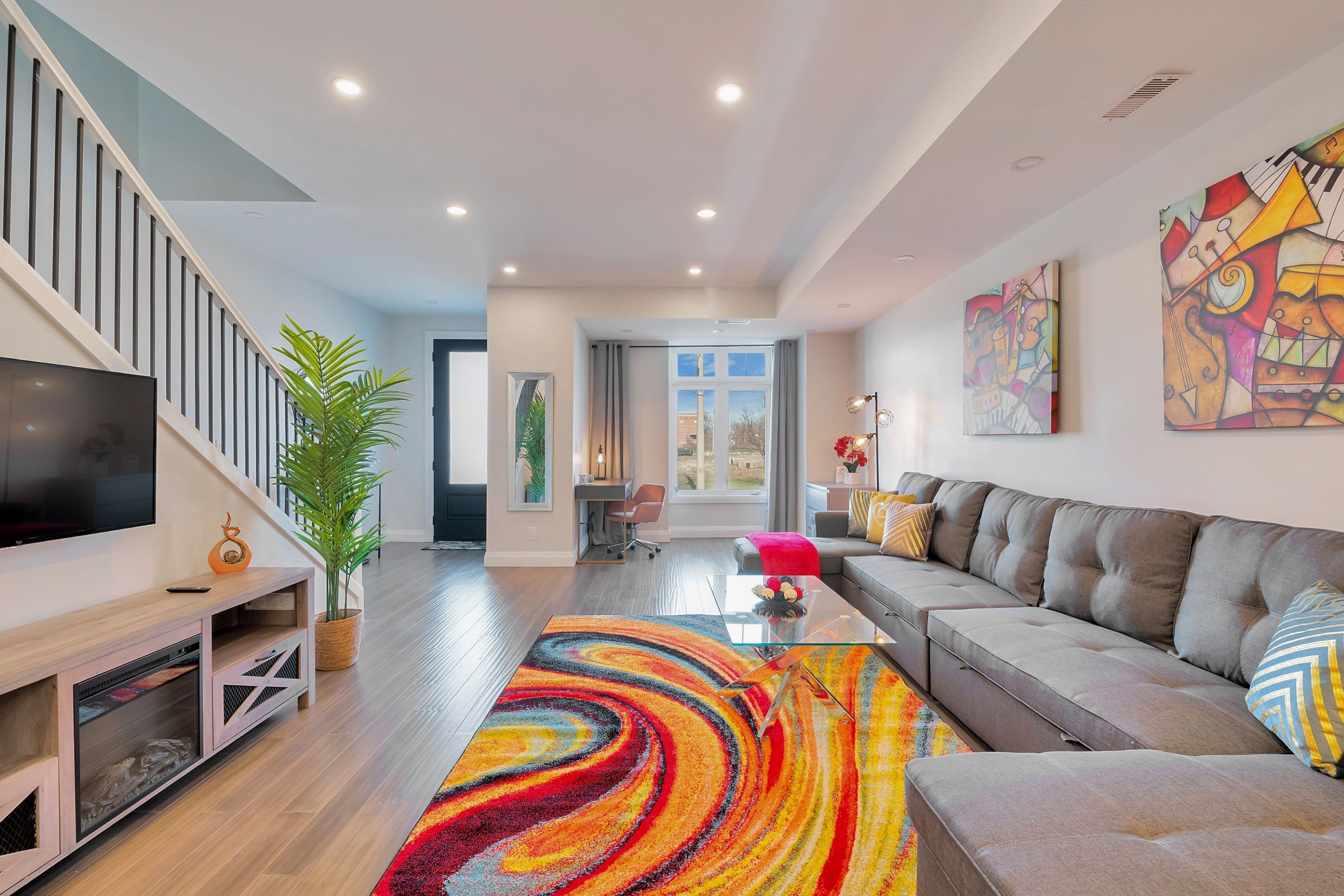 GLOBALSTAY. Unique New Townhomes for 16 Guests. HOT TUB, BBQ in Windsor, Canada