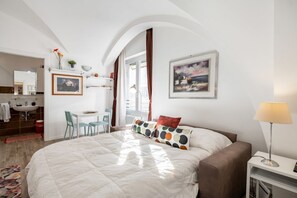 1 habitación, tabla de planchar con plancha y wifi 