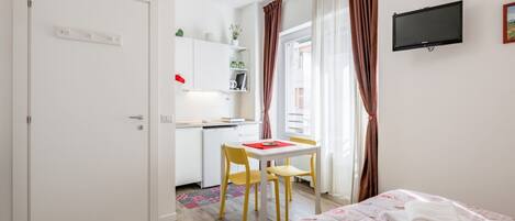 1 bedroom, iron/ironing board, WiFi