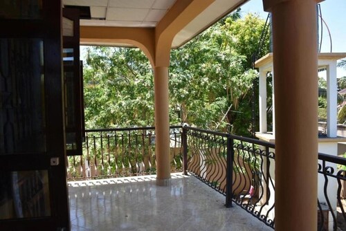 Red Roof Villa - near Ramada Resort Hotel Mbezi Beach