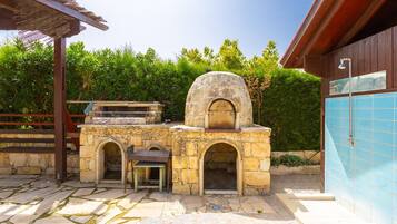 Villa | 5 bedrooms, WiFi