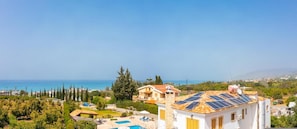 House | 5 bedrooms, WiFi