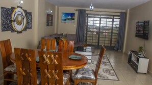Dining - Stay.Plus Kasarani Deluxe Apartment (Nairobi)