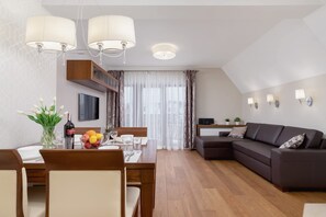 TV - Skibówki 12 | Zakopane | Prestigious Apartment | Parking (Zakopane)