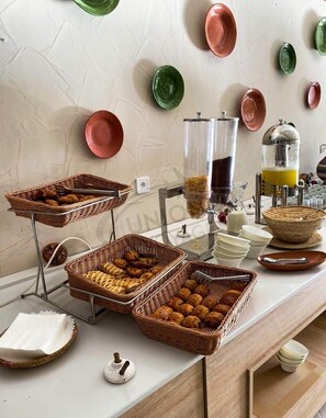 Tägliches inbegriffenes Frühstücksbuffet