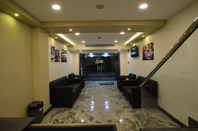 Royal Inn Residence