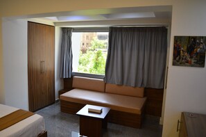 City Double or Twin Room | Free WiFi, bed sheets - Royal Inn Residence (Cairo)