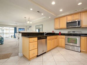 Microondas y lavavajillas 