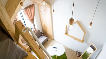 Premium bedding, desk, free WiFi, bed sheets