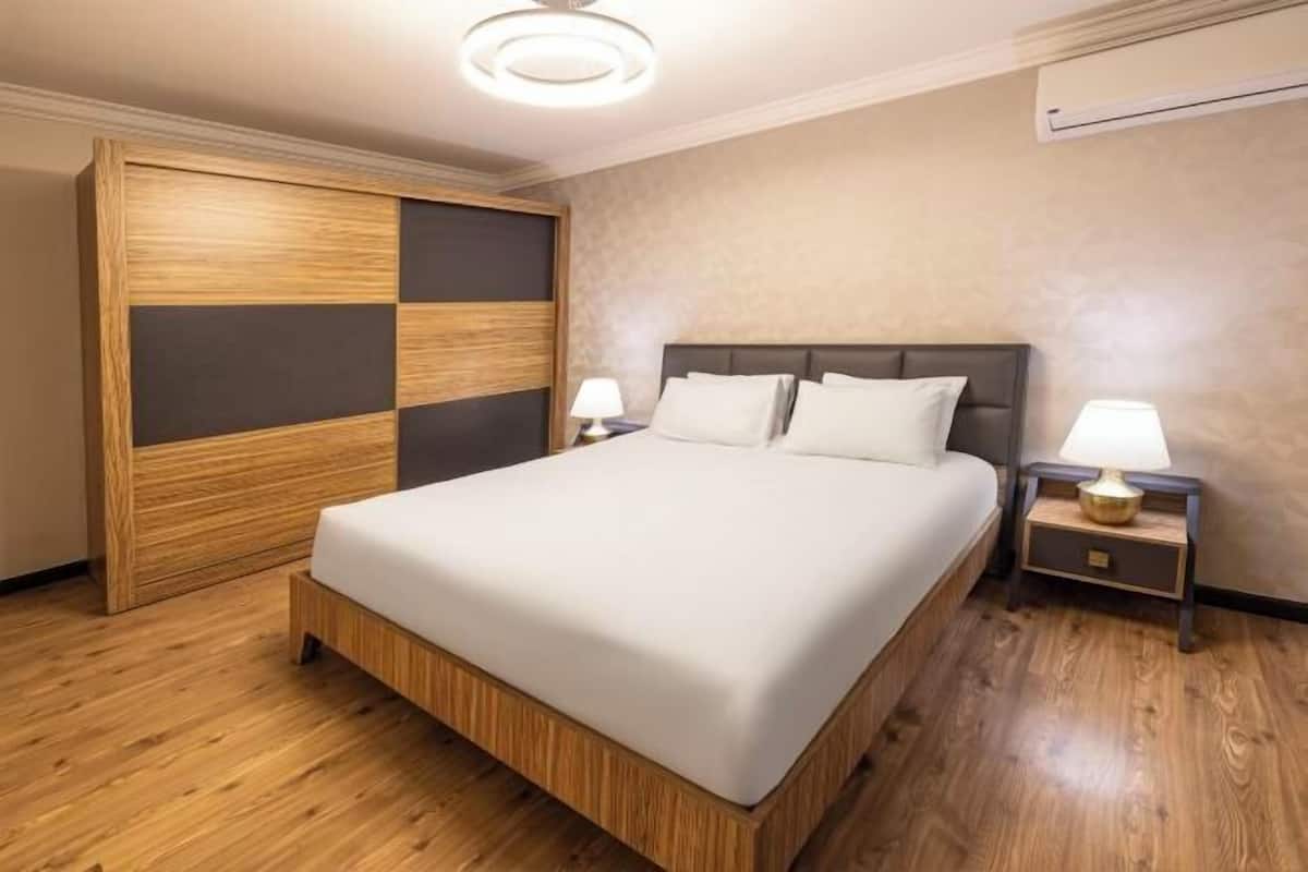 1 bedroom, premium bedding, pillowtop beds, minibar