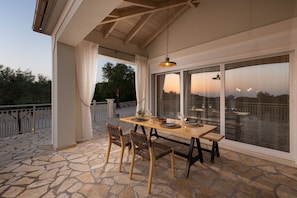 Terrace/patio - Ionian Mansion (Kefalonia)