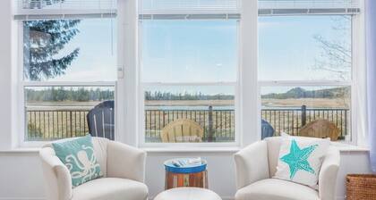 Sandlake Views-Peaceful, Pet friendly, views