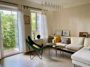 TV connectée, livres, imprimantes