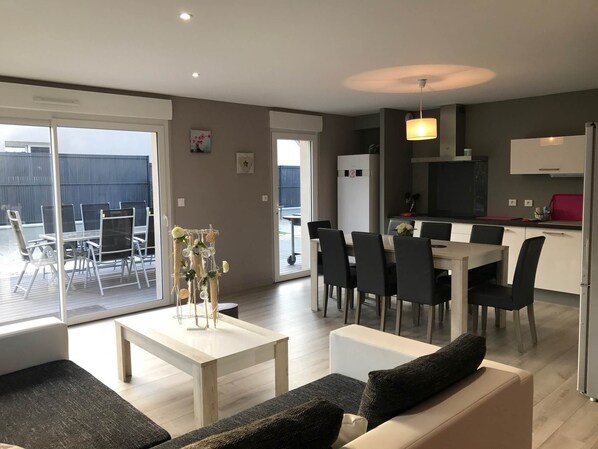 Interior - Villa Cheveux d'Anges in Merlimont with whirlpool bath, pets welcome  (Merlimont)