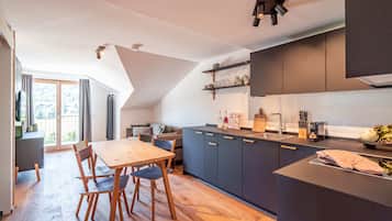 Apartamento conforto | Opções para refeição no quarto
