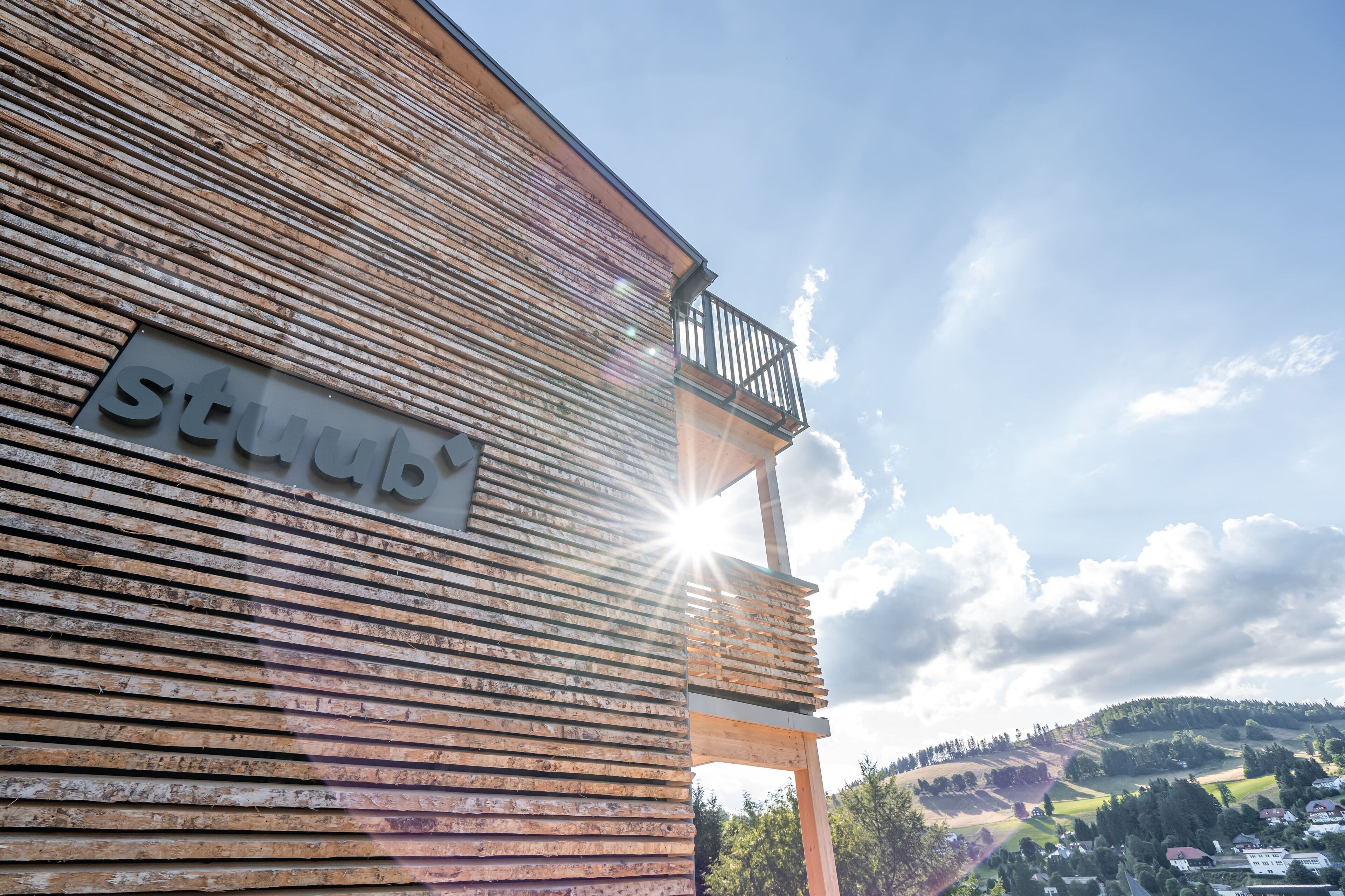 Vista frontal de la propiedad