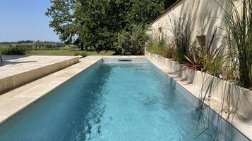 Piscine extérieure, piscine chauffée