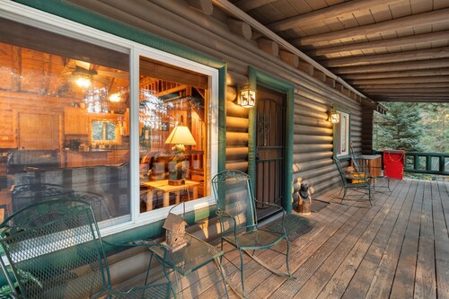 Rimtop Retreat | King Beds~Foosball~Lakes Nearby