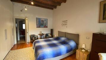 1 camera, ferro/asse da stiro, Wi-Fi gratuito