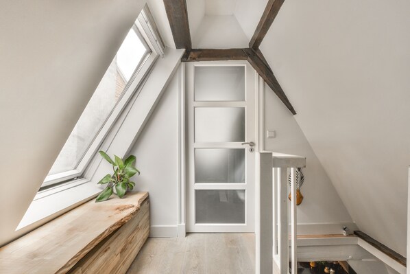 Interior - De achterkamer - Tiny and cosy attic (Amsterdam)