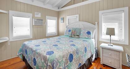 Conch Key Cottage 2 bed 1 bath home w/ramp access