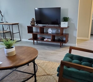 Smart TV, books