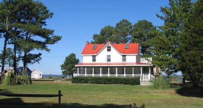 A Summer Place - Water View - Pet Friendly - LINENS AND TOWELS PROVIDED