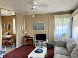 Smart-TV, DVD-Player