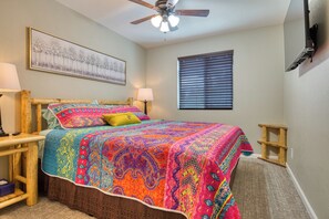 4 bedrooms, iron/ironing board, free WiFi, bed sheets