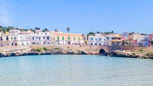A coastal town with clear waters and colorful buildings. - 4 bedroom private vacation home in nardã² (Nardò)