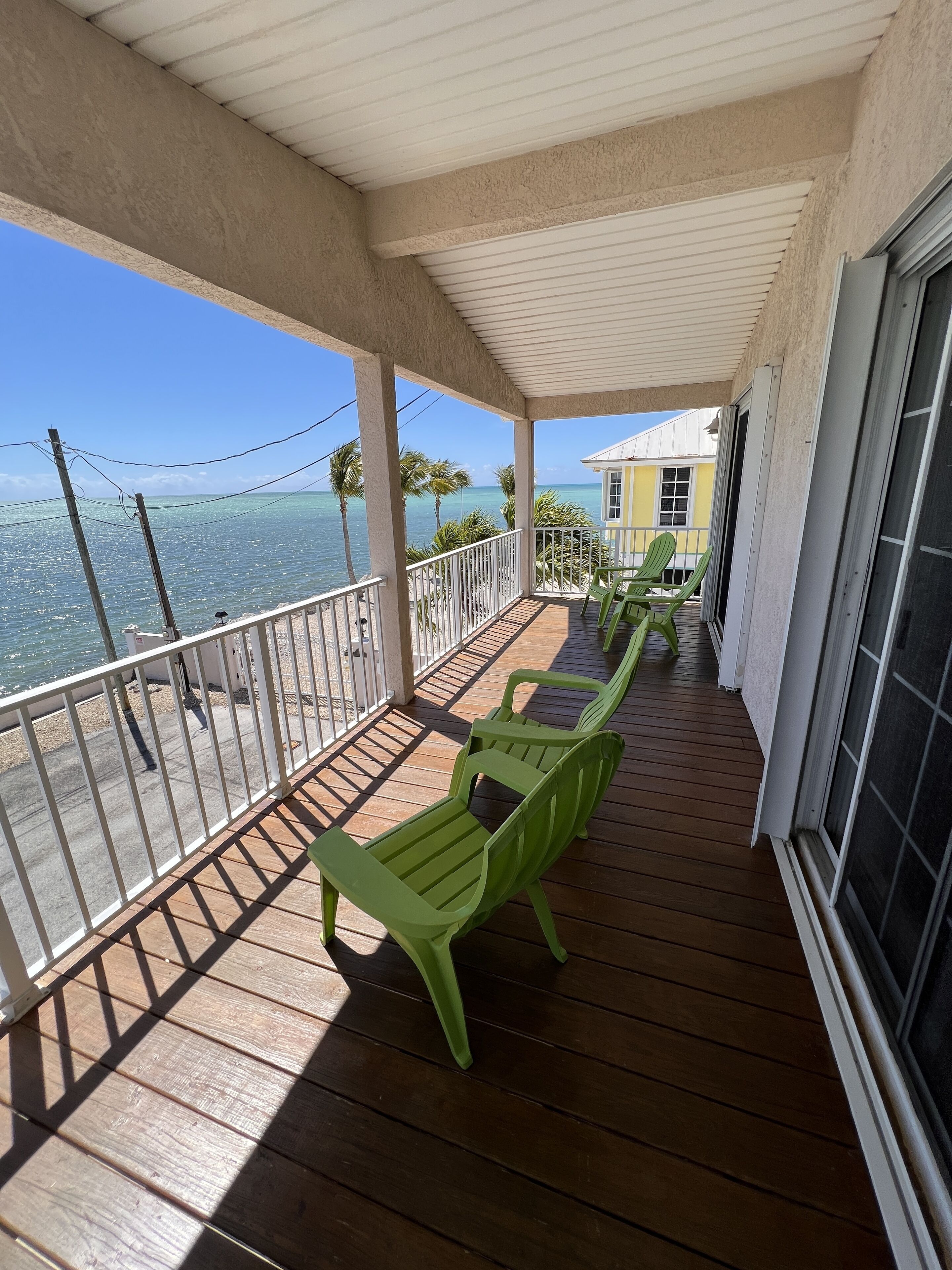 Beautiful oceanfront home with dock and kayaks!