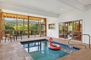 Opvarmet pool