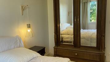 2 chambres, fer et planche à repasser, lit parapluie, Wi-Fi gratuit
