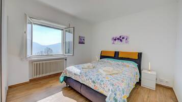 2 kamar tidur, Wi-Fi gratis, dan seprai linen