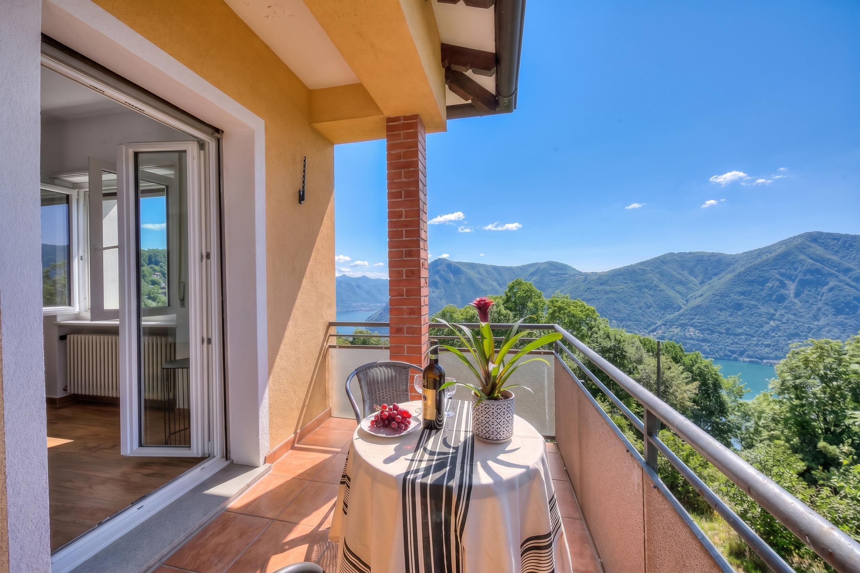 Standard Apartment, Multiple Bedrooms, Mountainside (Ca' Gina Panoramica - Monte Brè) | Outdoor dining