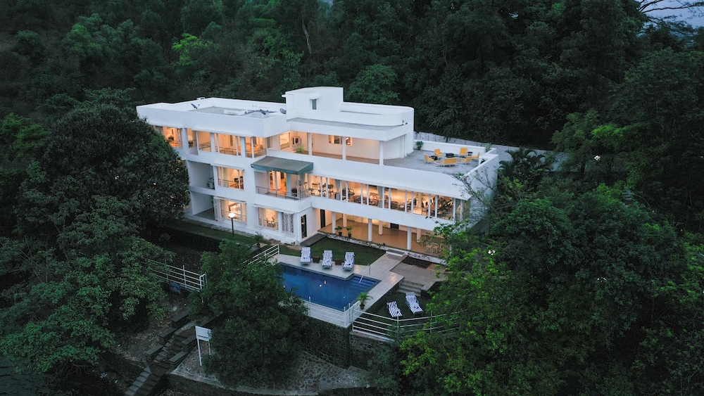 White House, Tata Power Guest House image