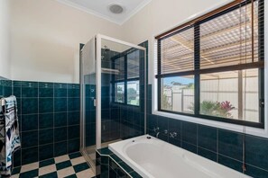 Bathtub, hair dryer