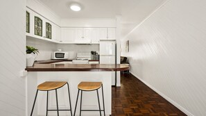 Fridge, microwave, oven, toaster - The Black Door Bright, Victoria (Bright)