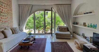 Cosy Studio in Mamilla, free parking up to 5 ppl