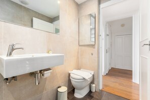Unclassified image, 4 of 22, button - The Primrose Hill Flats (London)