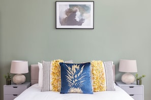 Room - The Primrose Hill Flats (London)