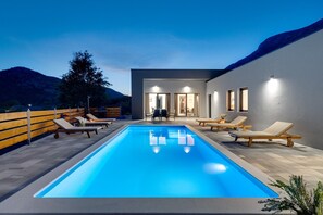 Pool - Villa Mir with private pool, 3 bedrooms, 7km from sandy beach (Gata)