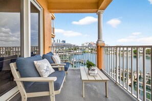 Property grounds - Gorgeous Getaway | Clearwater Beach Condo (clearwater)