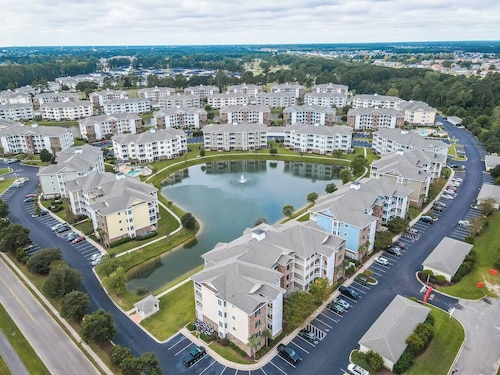 Luxe Heaven by the Lake