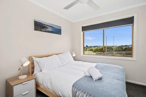 3 bedrooms, WiFi, bed sheets