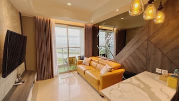 Signature Suite, Sea View | 1 bedroom, Egyptian cotton sheets, premium bedding, pillow-top beds