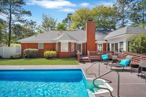 Pool - The Pool House - Close to Georgia Southern! (Statesboro)