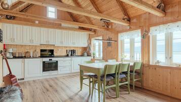 Traditional Cottage, 2 Bedrooms | Private kitchen | Fridge, oven, stovetop, dishwasher