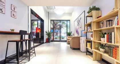 7 Days Premium. Chongqing Qijiang District Government Store